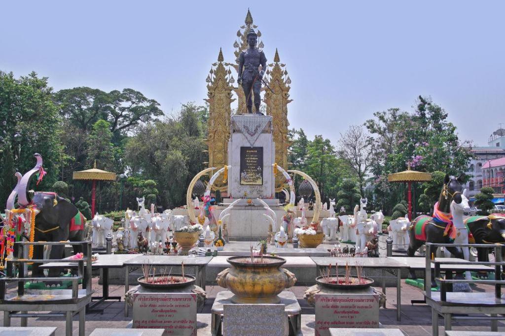 B2 Chiang Rai Night Bazaar Boutique & Budget Hotel Εξωτερικό φωτογραφία